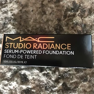 MAC Studio Radiance Serum-Powered Foundation - 30ml -NC16 • £22