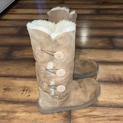 UGG Bailey Button Chestnut Colored Size 8 • $48.30