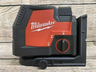 MILWAUKEE TOOLS 3521-20 USB Green Rechargeable Cross Line Laser Leve (PO1011755) • $179