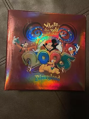 WALT DISNEY WORLD 2005 MICKEY DONALD GOOFY PLUTO PHOTO PICTURE ALBUM Memories • $20