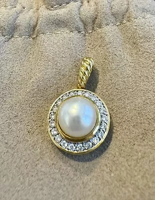 David Yurman 18kt Yellow Gold Pearl And Diamond Pendant • $800