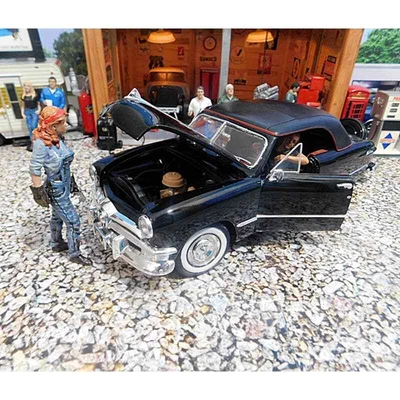 $39 • Buy 1950 Ford Crestliner Maisto 1/18 Scale
