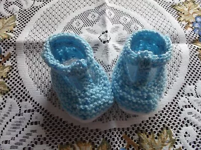 Hand Knitted  Baby Shoes / Booties 0 -3 Months  • £2.30