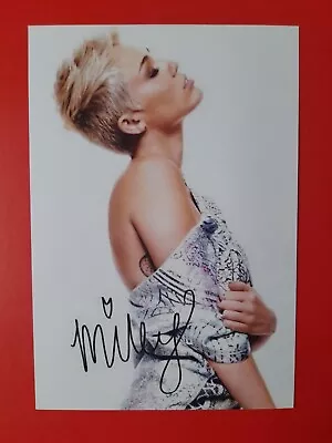 Miley Cyrus Signed Autographed Photo  • £3.30