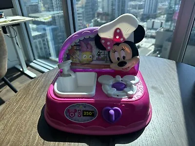 Disney Just Play Minnie Mouse Super Sizzlin' Kitchen • $20
