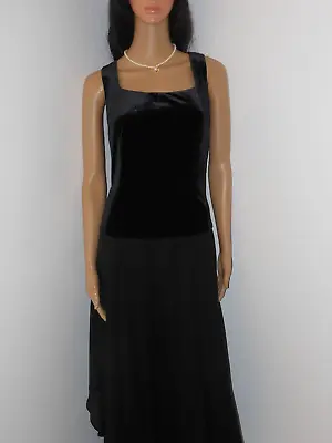 Kamisato Beautiful Black Velvet Evening Dress Size 12 • $55