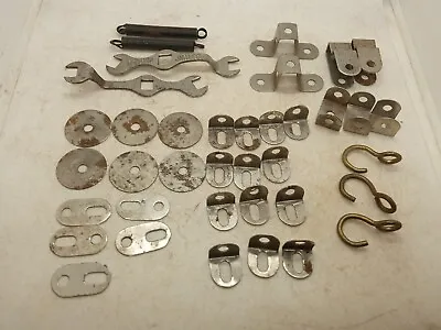 Vintage Meccano Erector Brackets Hooks Washers Wrenches +++ • £14.46