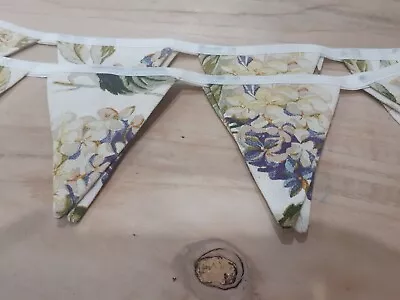 Handmade Laura Ashley Hydrangea Indigo 16 Flag Bunting 86 Inch Long  • £20