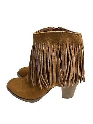 Mossimo 17730 Women's Size 8.5 Boots With Leather Fringe And Heel Ankle High • $14.62