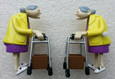 £9.95 • Buy Spares Or Repair - Novelty Wind Up Mechanical Racing Grannies