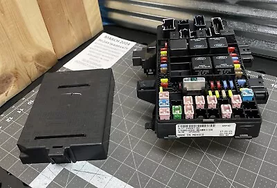 2004 2008 Ford F-150 Fuse And Relay Box With Cover 4L3T-14A067-BH OEM • $89.99