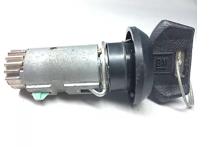  GM Ignition Strattec 700556 1988-Current W Body W/ 1 Key Locksmith • $30