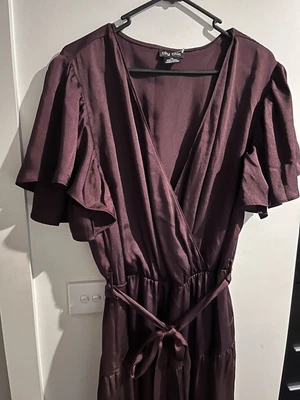 $16 • Buy [City Chic XS] Midi Satin Dress 