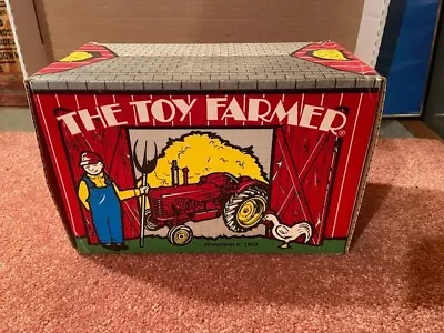 1992 Massey Harris 55 MH Tractor 1/16 Toy Farmer 1992 NICE ORIGINAL NIB In Box • $44.95