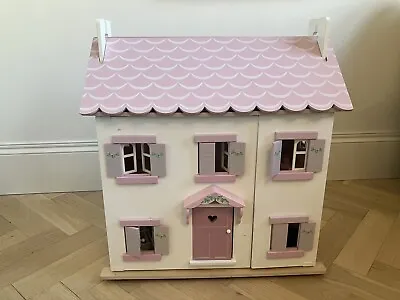 Le Toy Van Wooden Dolls House • £25