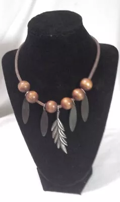 Choker W/ Wooden Round Beads And Metal Leaf Pendants Brown Pleather Necklace 15  • $7.50