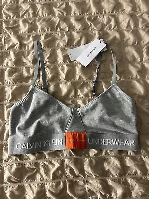 BNWT Calvin Klein Grey Bralette Size Medium • £15