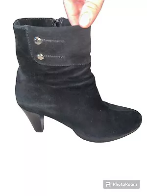 La Canadienne Black Waterproof Suede Heeled Ankle Boot Womens Size 8 • $75