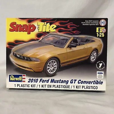 Revell Snap-Tite. 2010 Ford Mustang GT Convertible 1:25 Model Kit. New Open Box • $15.99