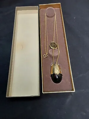 AVON PERFUME PENDANT ELUSIVE PERFUME PENDANT NECKLACE FULL BOTTLE IN BOX Vintage • $16.95