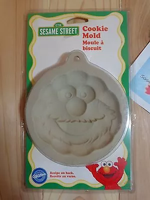 Wilton Cookie Mold 4  SESAME STREET ELMO 2306-360 1998 Recipe On Back NIP • $9.99