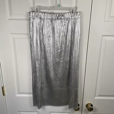 H&M Women's Metallic Shimmery Midi Skirt Pleated Size 12 Silver Stretchy Waist • $18.87