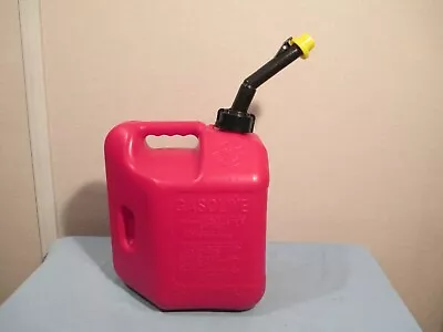 Blitz 2 Gallon 8 Oz Gas Can • $24.88