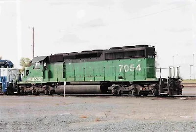 Train Photo - Electromotive BNSF Switchyard Terminal Vintage 4x6 #6759 • $8.48