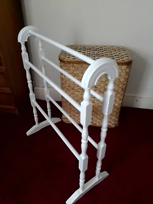 £15 • Buy Wooden Painted White Towel Rail