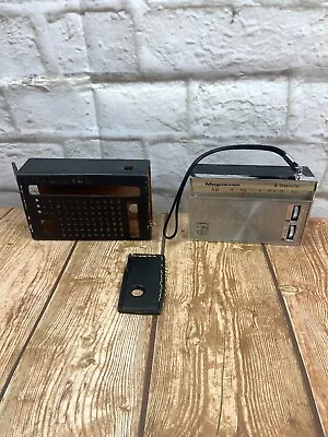 Vintage Magnavox 8 Transistor Radio Model 2-AM-802 • $14.30