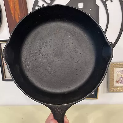 Vintage Unmarked Wagner? Cast Iron Skillet #5 9 Inch Skillet Marked Z On Back • $20