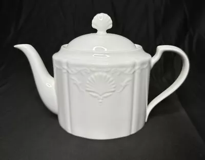 Hampton Bays By Mikasa Embossed Shells Teapot 6-1/2” Japan • $45.99