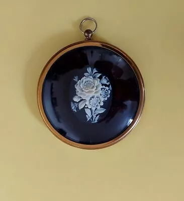 Vintage Peter Bates Miniature Cameo Wall Plaque  White Rose In Brass Round Frame • £9.95