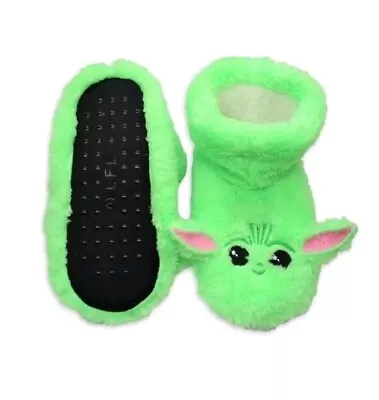 Fuzzy Slipper Socks Star Wars Mandalorian Baby Yoda M/L  8-10 • $14.99