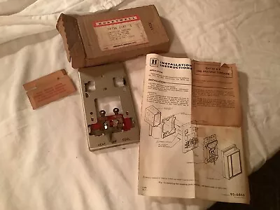 NOS Vintage HONEYWELL Thermostat Switching Subbase T451 / T651 • $8