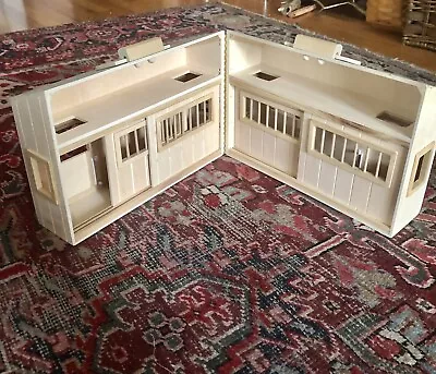 Melissa Doug Take Along Horse Stable • $25