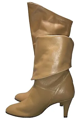 Carriage Court Vintage Tan Leather Fold Over  Boots Size 9 • $20