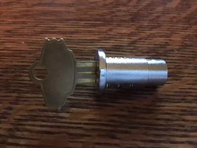 NEW 1/4  LOCK & KEY For OAK NORTHWESTERN Or FOLZ Gumball Bulk Vending Machine • $8.50