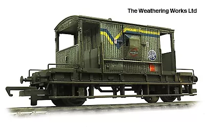 £24.99 • Buy Hornby 20t BR RFS Railfreight London Underground Brake Van Wagon WEATHERED LOOK
