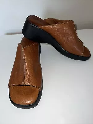 MINNETONKA Womens Leather Wedge Open Toe Slides Sandals 5628 Cognac Brown Size 9 • $29.99