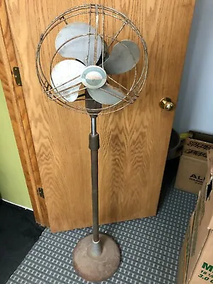 Vintage Victor Electric VICTRON Pedestal Fan  • $24.48