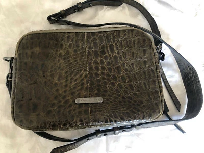 $39.99 • Buy  NWT Joelle Hawkens By Treesje Croco Embossed  Olive Croco Camera Bag