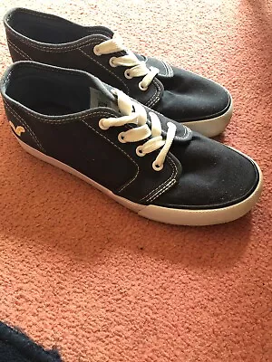 £6 • Buy Mens Blue Voi Jeans Pumps/trainers Size 7