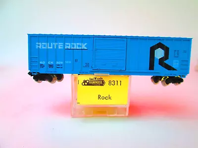 N Scale   Roundhouse Rock Island  50'   Ribside Boxcar • $16