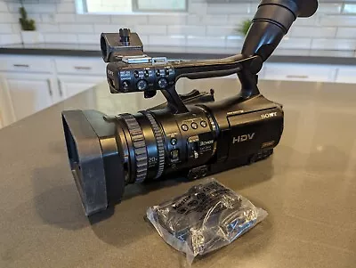 Working Sony HVR-V1U Camcorder With AC Adapter And Remote • $64