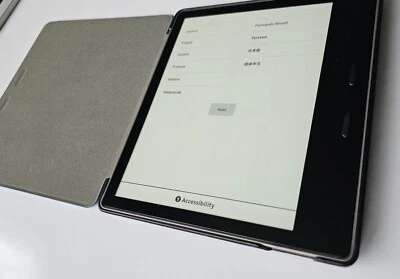 Kindle Oasis 10th Generation 32GB WiFi  Comes With Bundled Accessories • £100