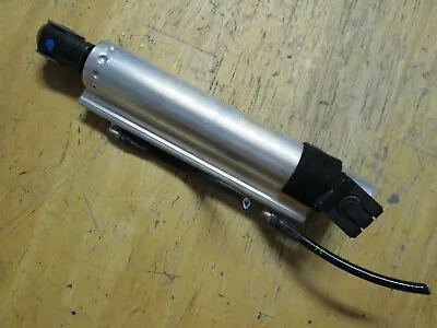 06-13 Volvo C70 Convertible Roof Top Hydraulic Cylinder Rear Side Oem • $89.99