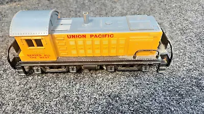 Marx O Gauge Union Pacific 1998 Yellow Locomotive Diesel Engine Selling As-is. • $42.77