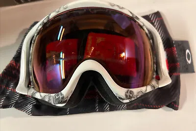 EUC Oakley WHITE SKULL  Crowbar Signature Series Ski Snowboard Goggles EUC • $250