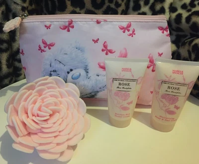 £3.50 • Buy M&SCosmetic Bag With M&S Shower Creme, Hand & Nail Creme & Flower Foam Scrubber